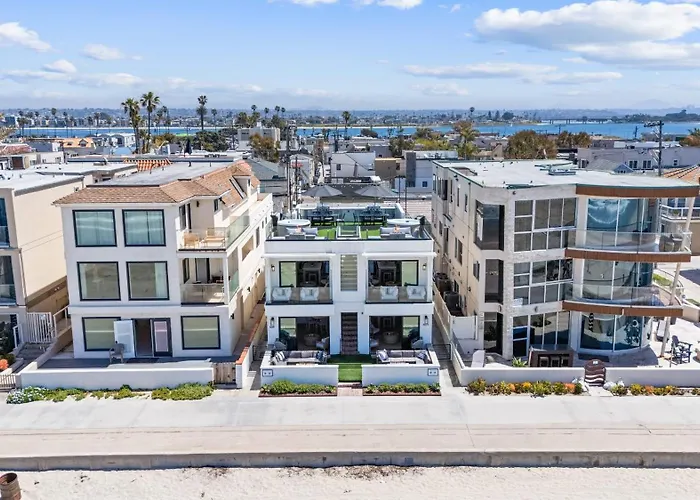 Luxury Oceanfront Fourplex With Roof Deck Sleeps 22